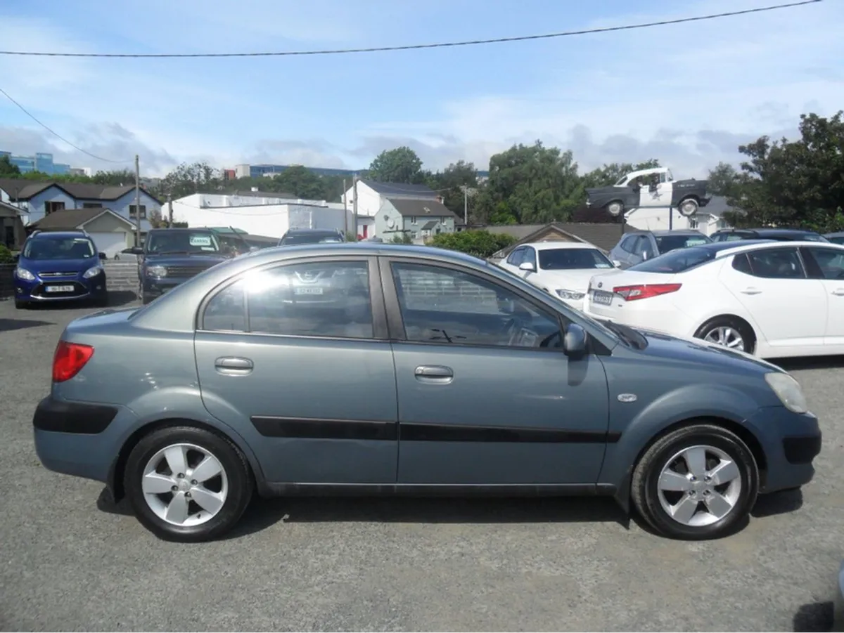 Kia Rio 1.5 EX 4DR - Image 2