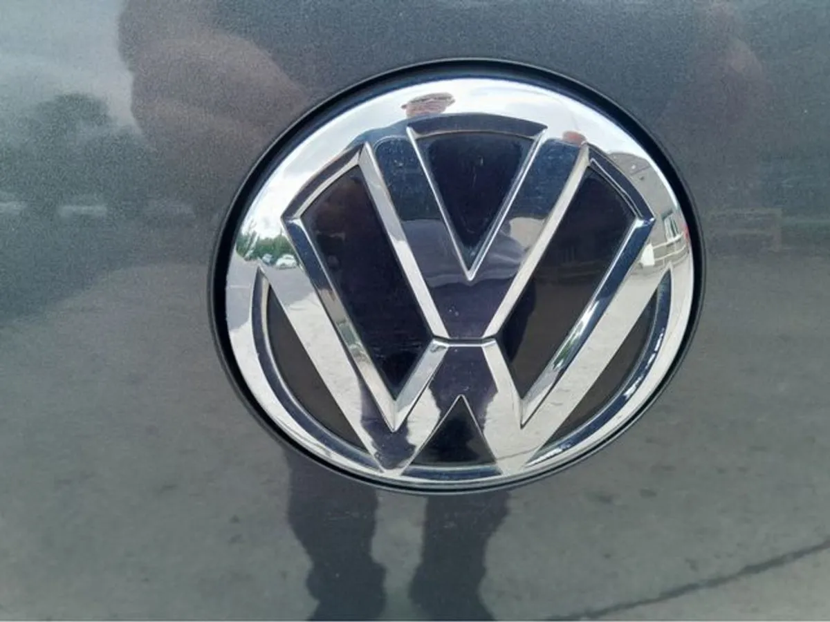 Volkswagen Passat CL 2.0 TDI Manual 6speed FWD 15