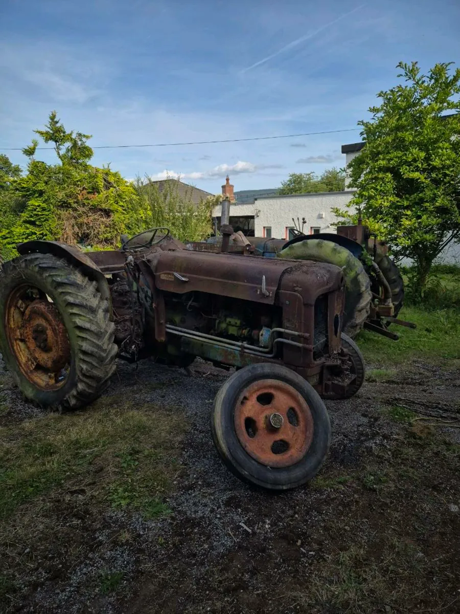 Fordson super major - Image 1