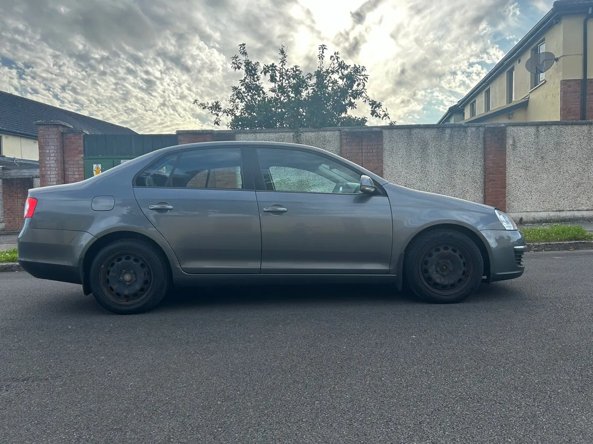 2010 Vw Jetta 1.6 Tdi 1 owner - Image 4