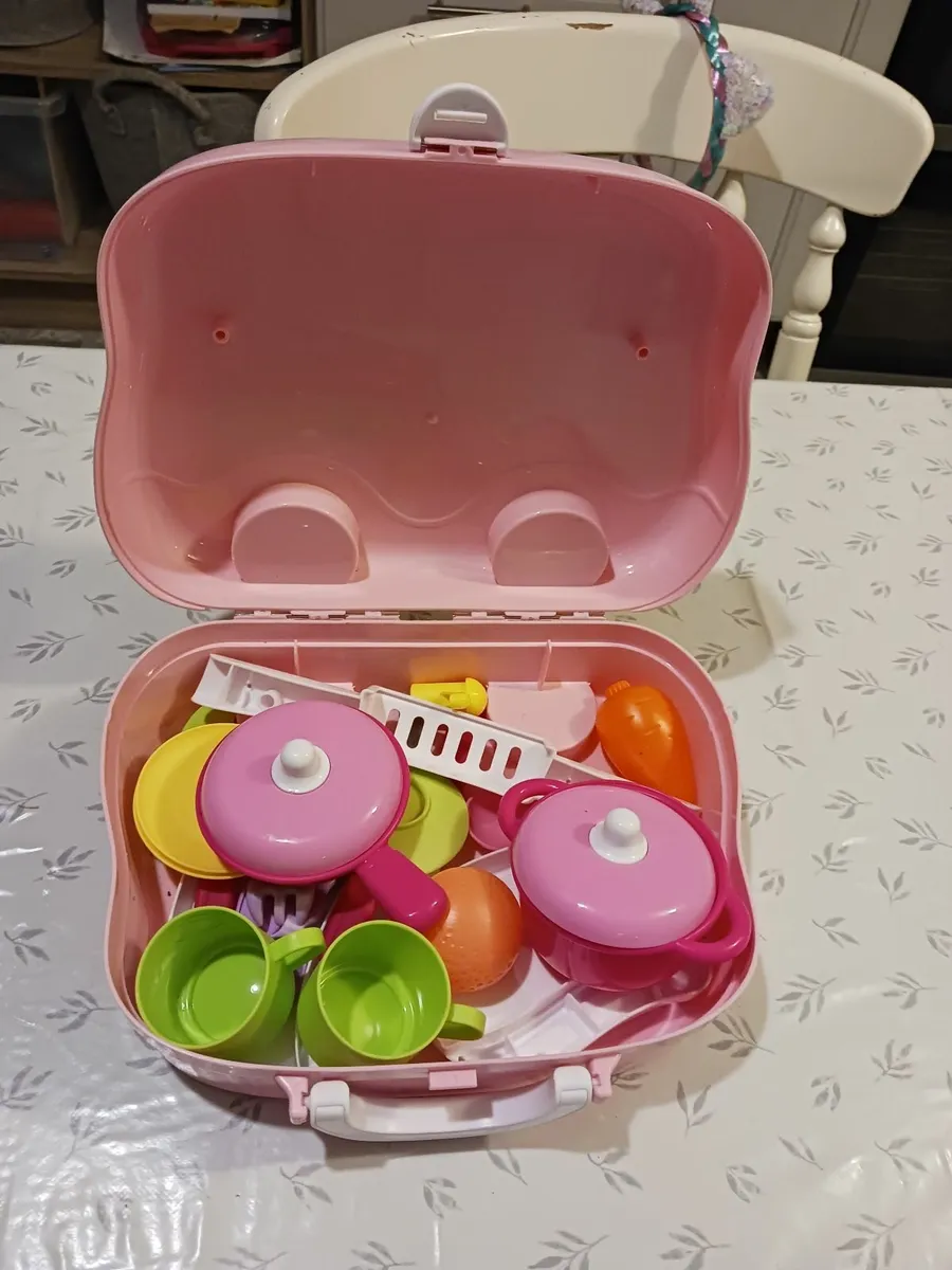 Doll house & kitchen - Image 4