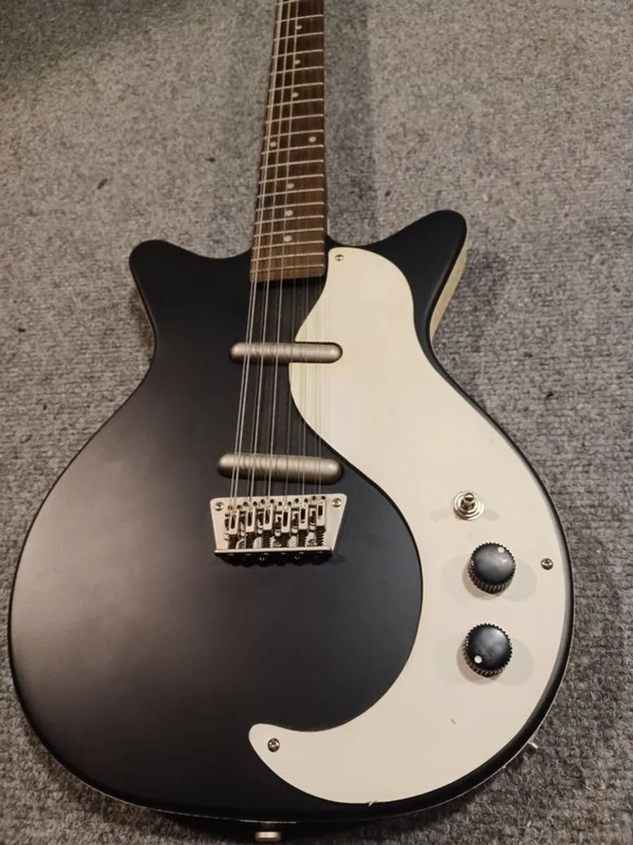 Danelectro 12 String Electric Guitar - Image 4