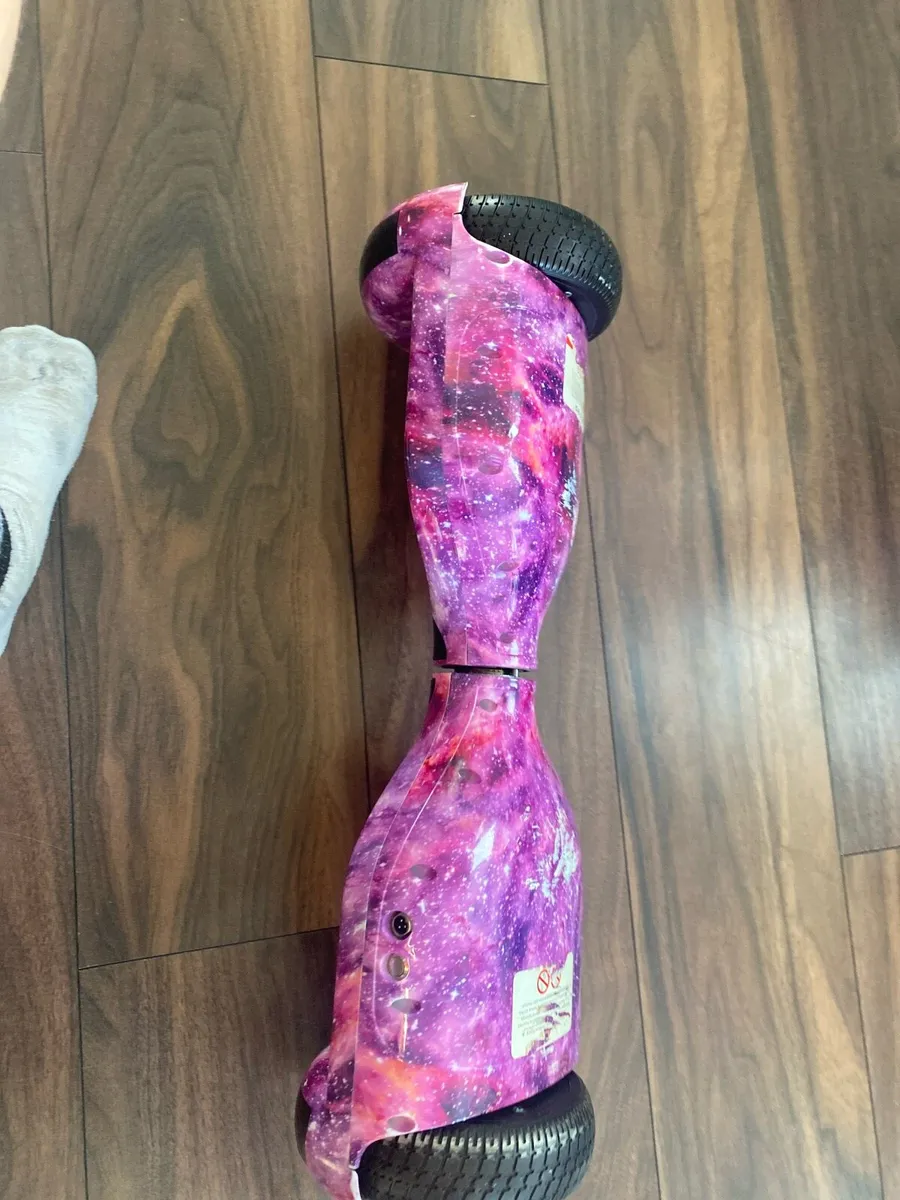 Galaxy purple hoverboard with charger - Image 3