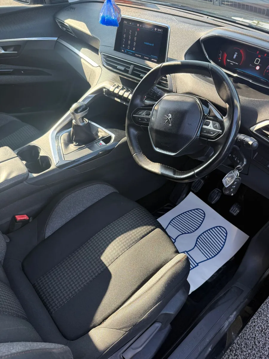 Peugeot 3008 2017 Active 1.6Hdi Manual - Image 3