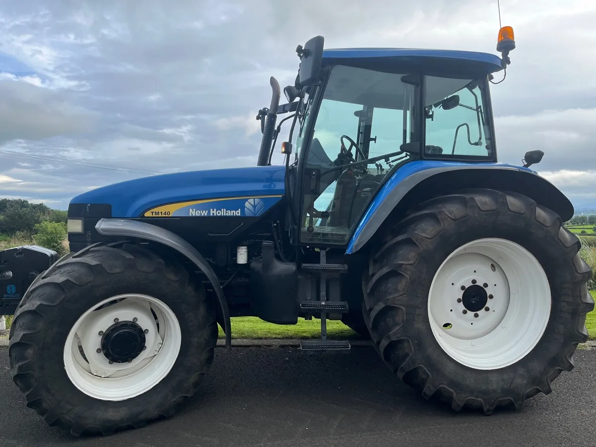 New Holland  TM 140 - Image 4