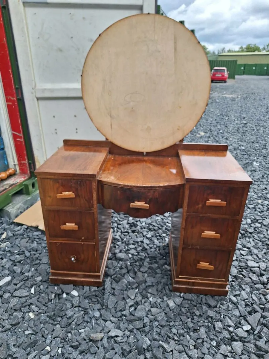 Old dresser and lockers (DELIVERY) - Image 1