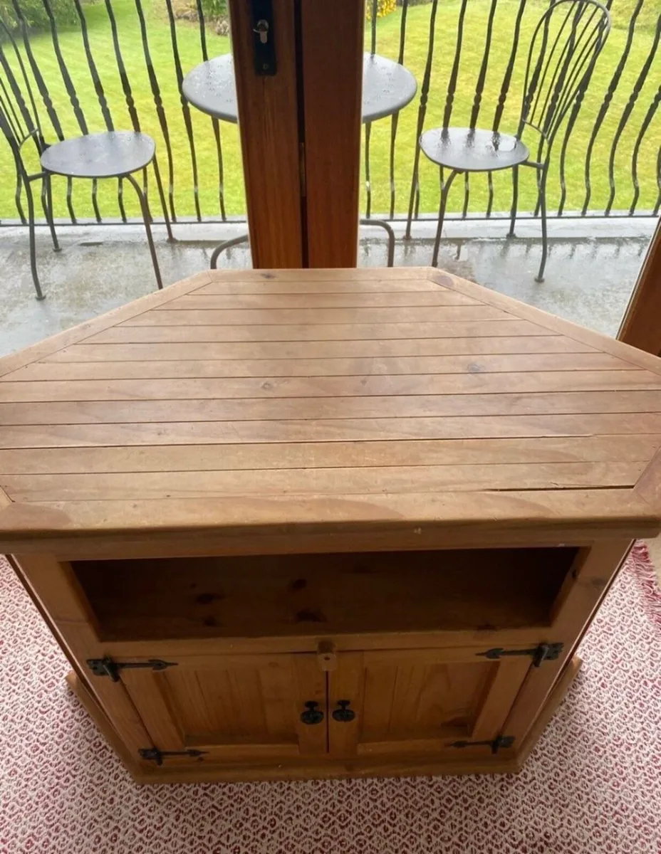 Tv cabinet - Image 2