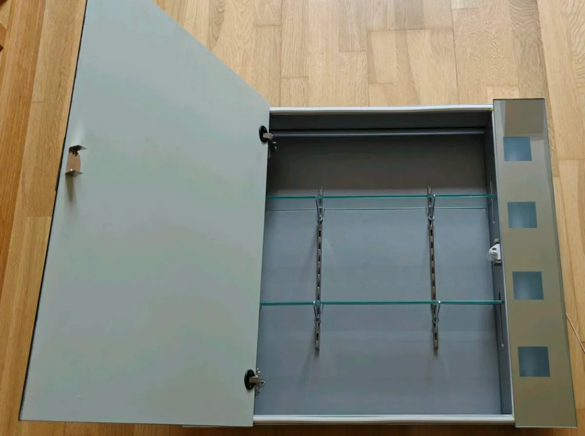 Bathroom mirrored wall cabinet - Image 2