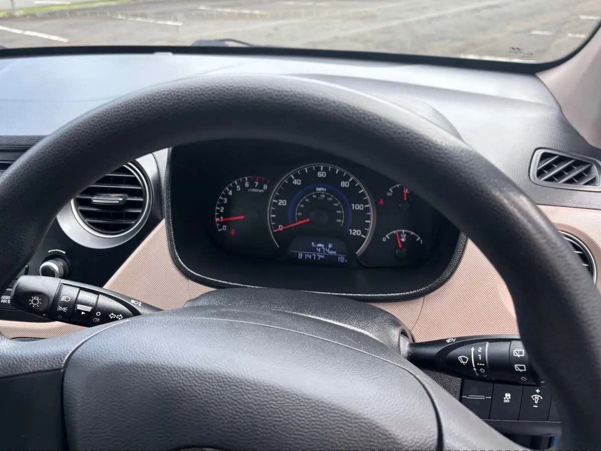 Hyundai i10 2015 - Image 3