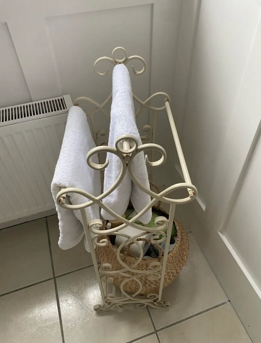 Towel rack - Image 3
