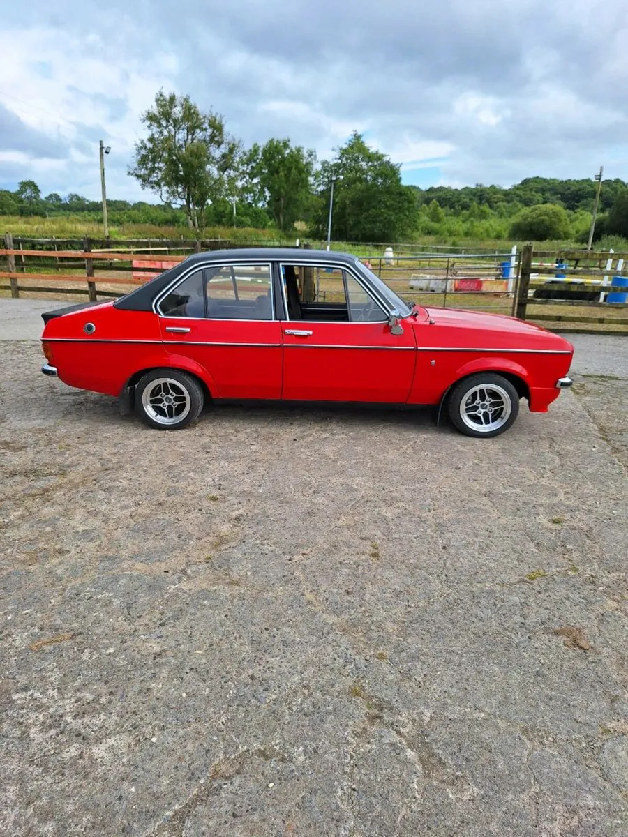 Ford escort 1.3 ghia - Image 2