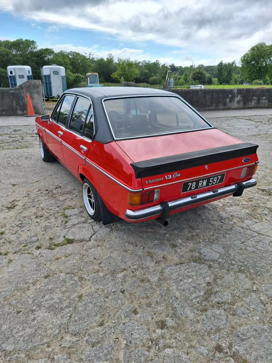 Ford escort 1.3 ghia - Image 4