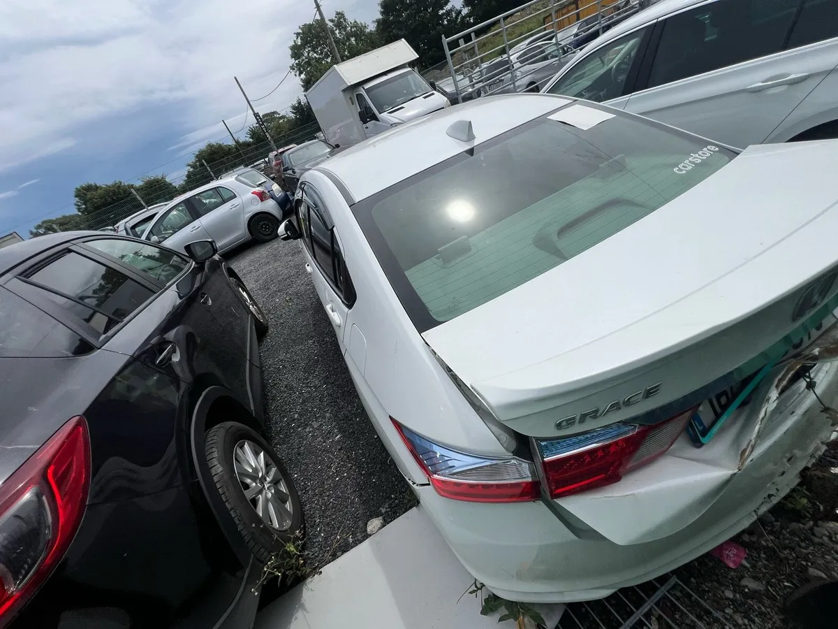 Honda Grace Hybrid - Image 4