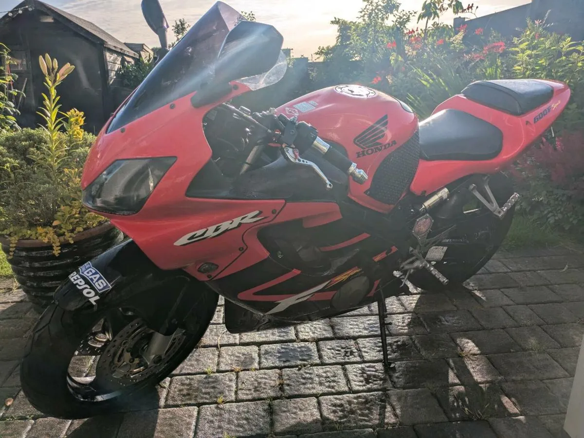 2001 Honda CBR 600 F4i Sport - Image 4