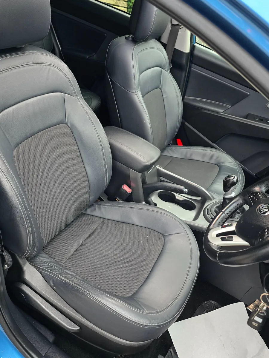 Kia Sportage 2013 diesel €3650 no offers - Image 4