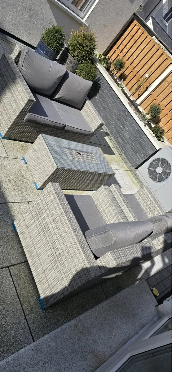 Garden furniture - Image 2