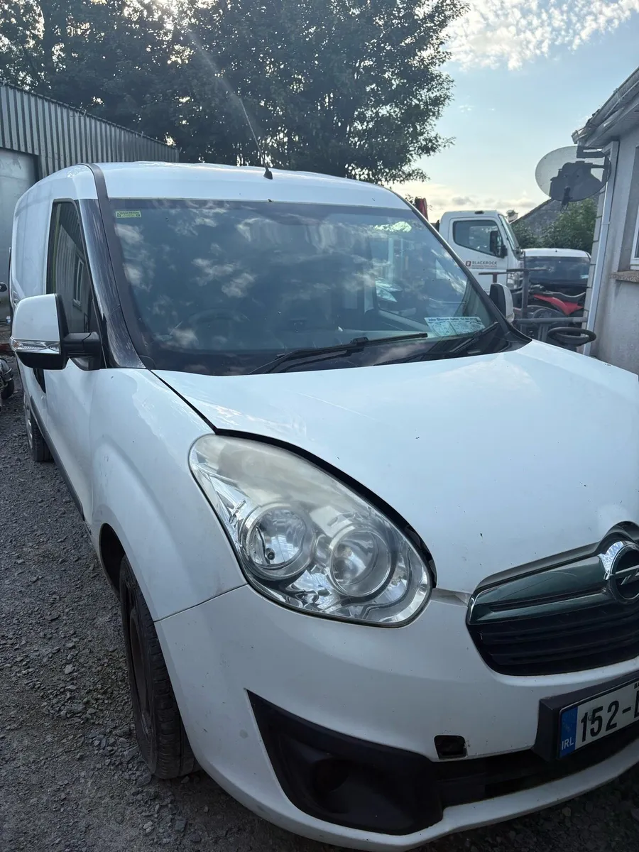 2015 Opel Combo - Image 1