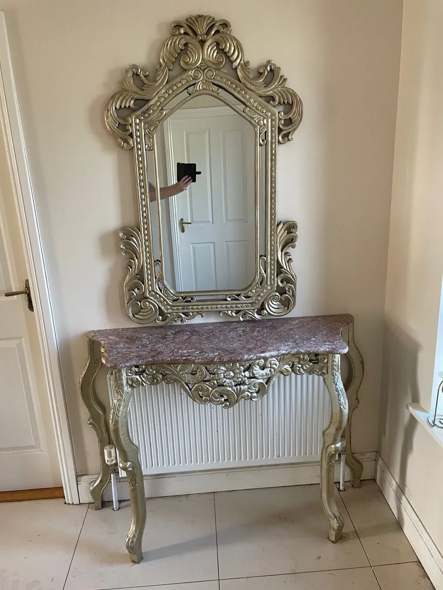 Console table and matching mirror - Image 3