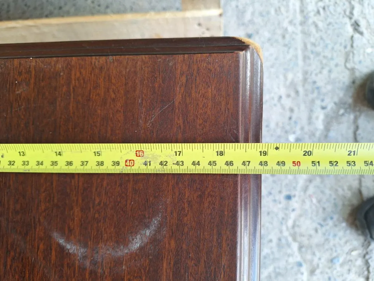 Vintage blanket box/TV stand? (DELIVERY) - Image 3
