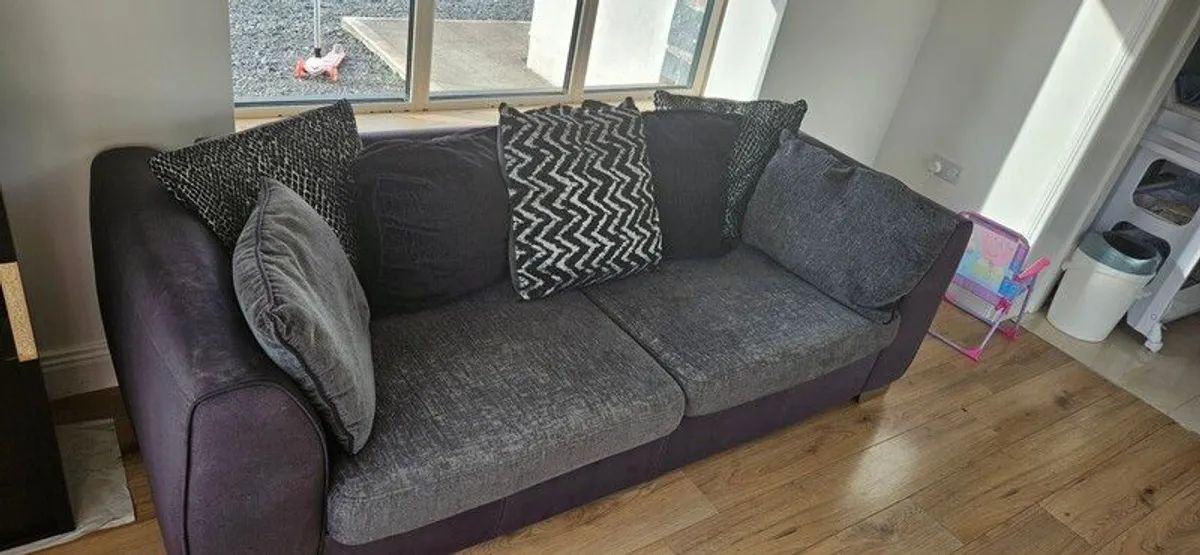 4 Seater Couch - Image 1