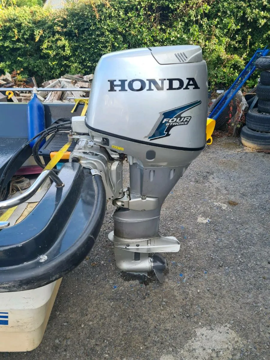 Honda bf 30 on controls - Image 1