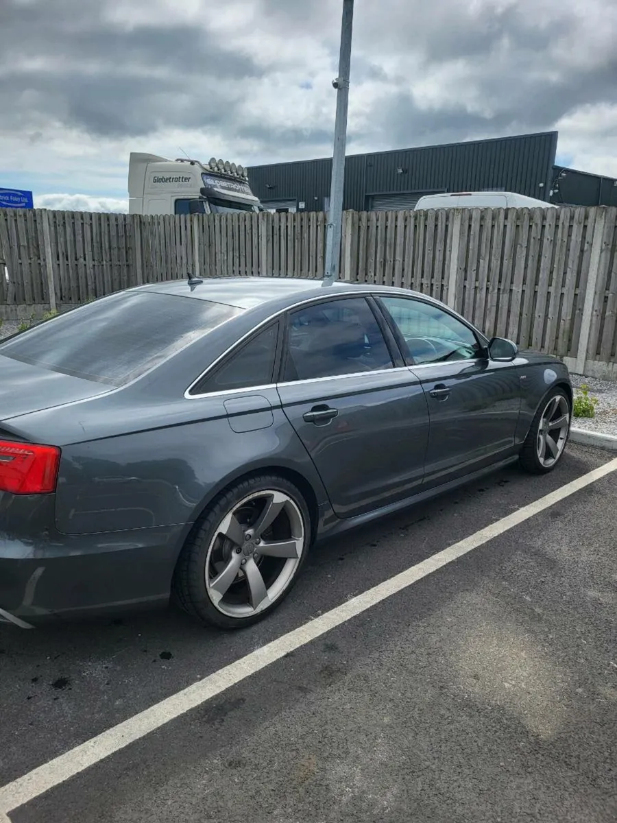 Car - Image 3