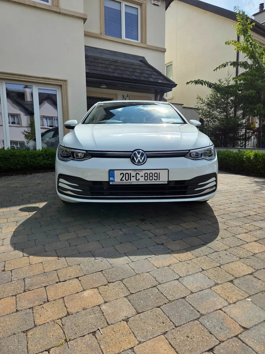 2020 Volkswagen Golf 1.5 petrol Style - Image 2