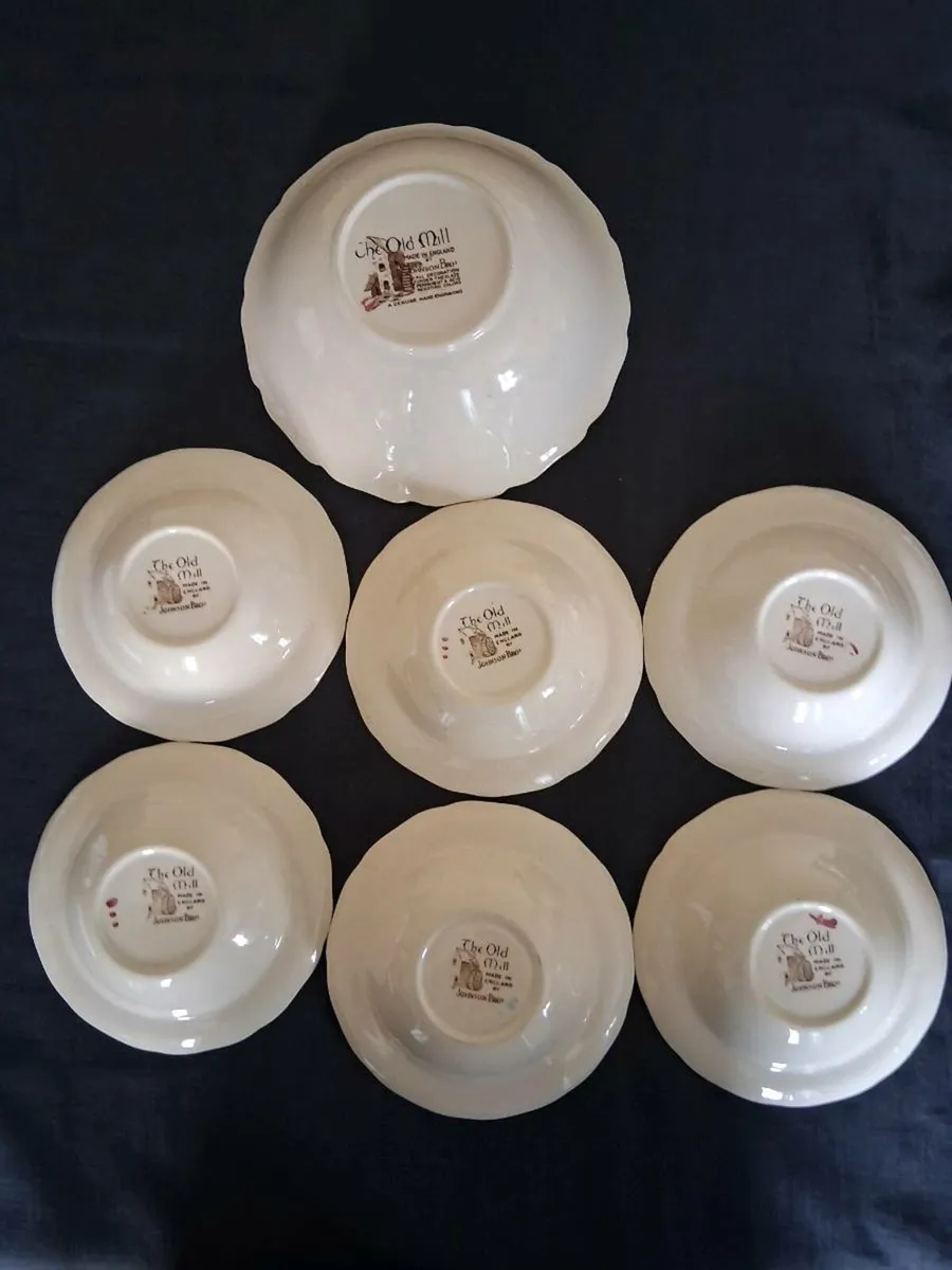 Johnson Bros Old Mill Bowl's & Serving Plate - Image 2