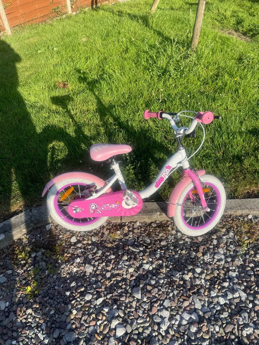 Girls bike - Image 1