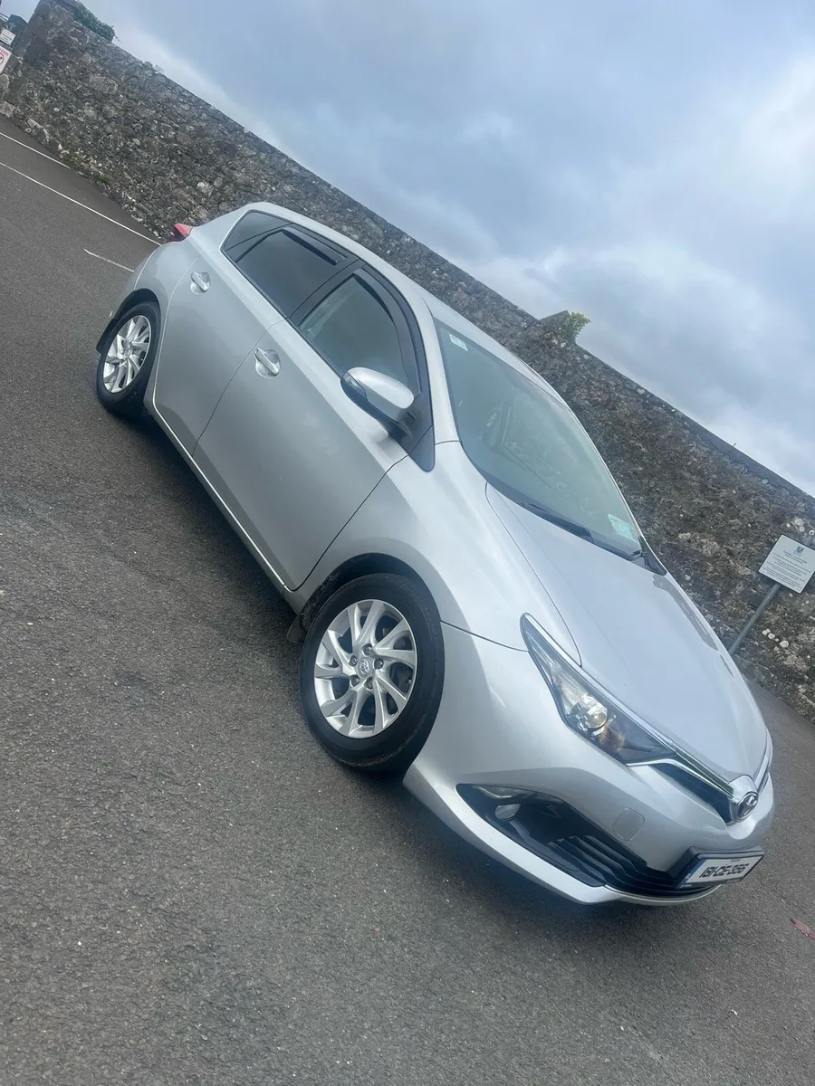 2018 Toyota Auris D4D - Image 2