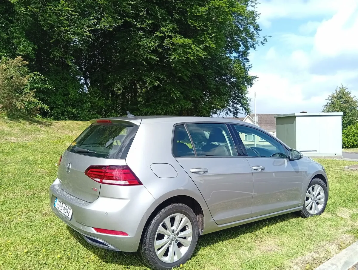 Car - Image 4