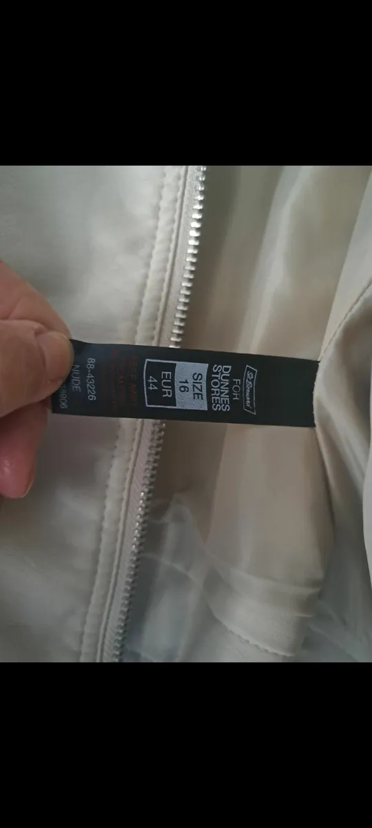 Ladies beige faux leather biker jacket - Image 2