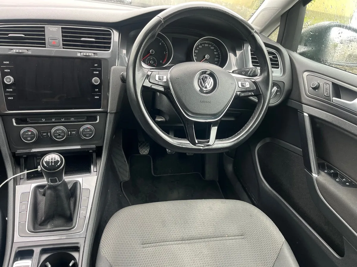 VW Golf 2019 Comfortline TDi - Image 4