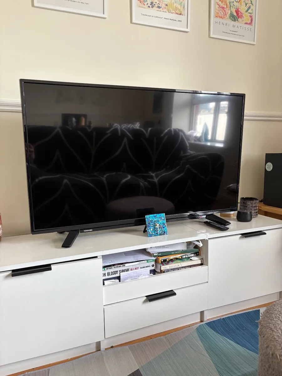 Toshiba 43UL2163DBC 43-Inch Ultra HD 4K Smart TV - Image 2