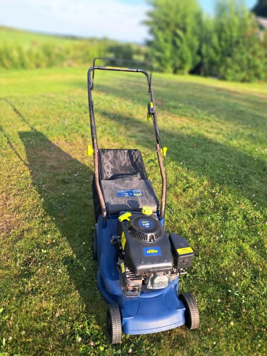 Challenger Xtreme 3.5HP 4 Stroke Lawn Mower - Image 1