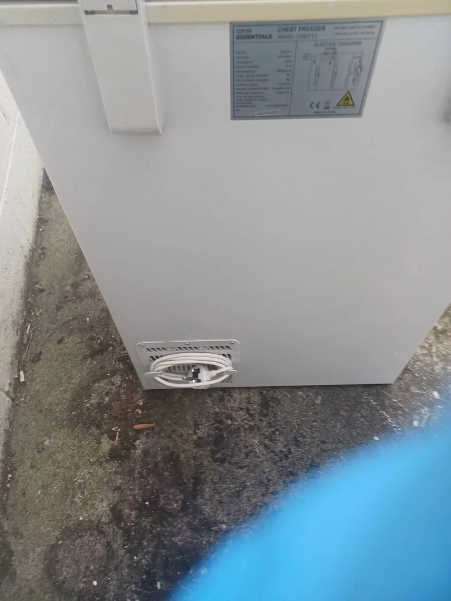 Chest  freezer 99L - Image 2