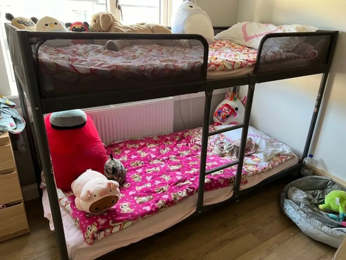Bunk bed - Image 1