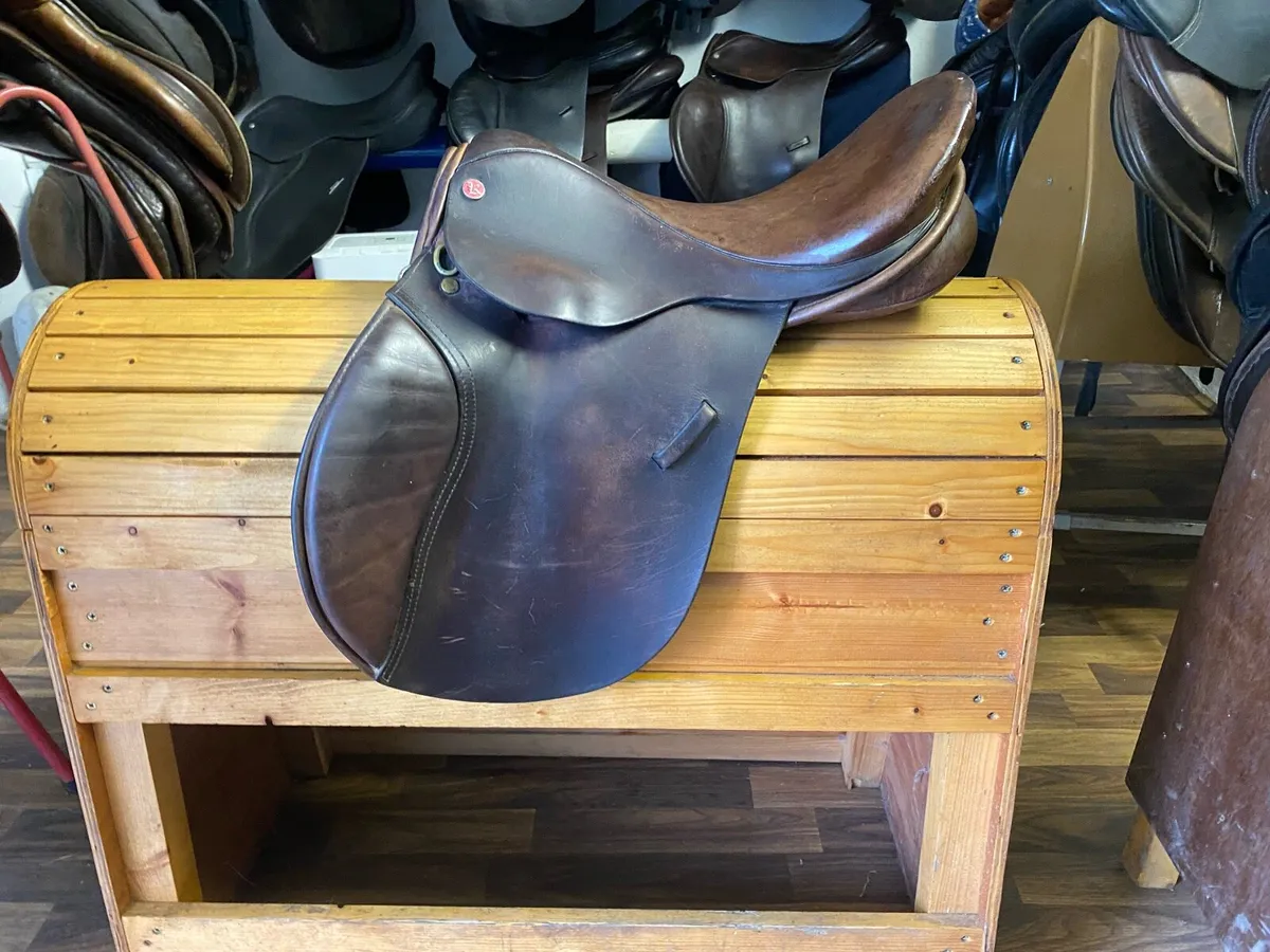 Kings 15” brown leather pony saddle - Image 1