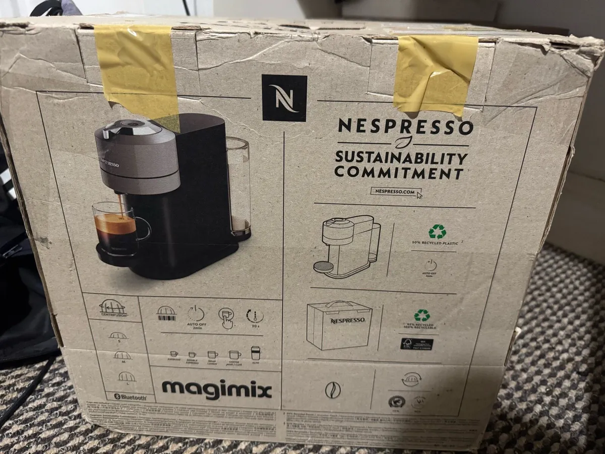 Nespresso Vertuo coffe machine - Image 1