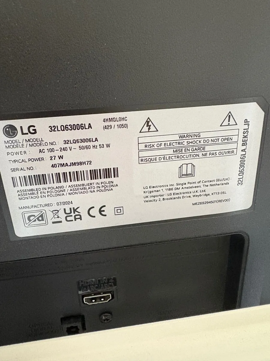 LG LED LQ6300 32" FHD Smart TV 2022 - Image 2