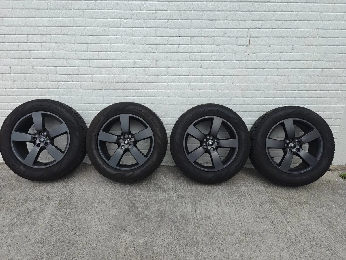 Land Rover Defender OEM 20" wheels - Image 1