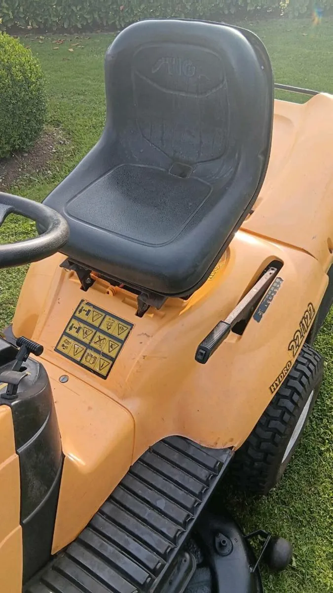 Stiga, hydrostatic 22hp good 48" deck - Image 4