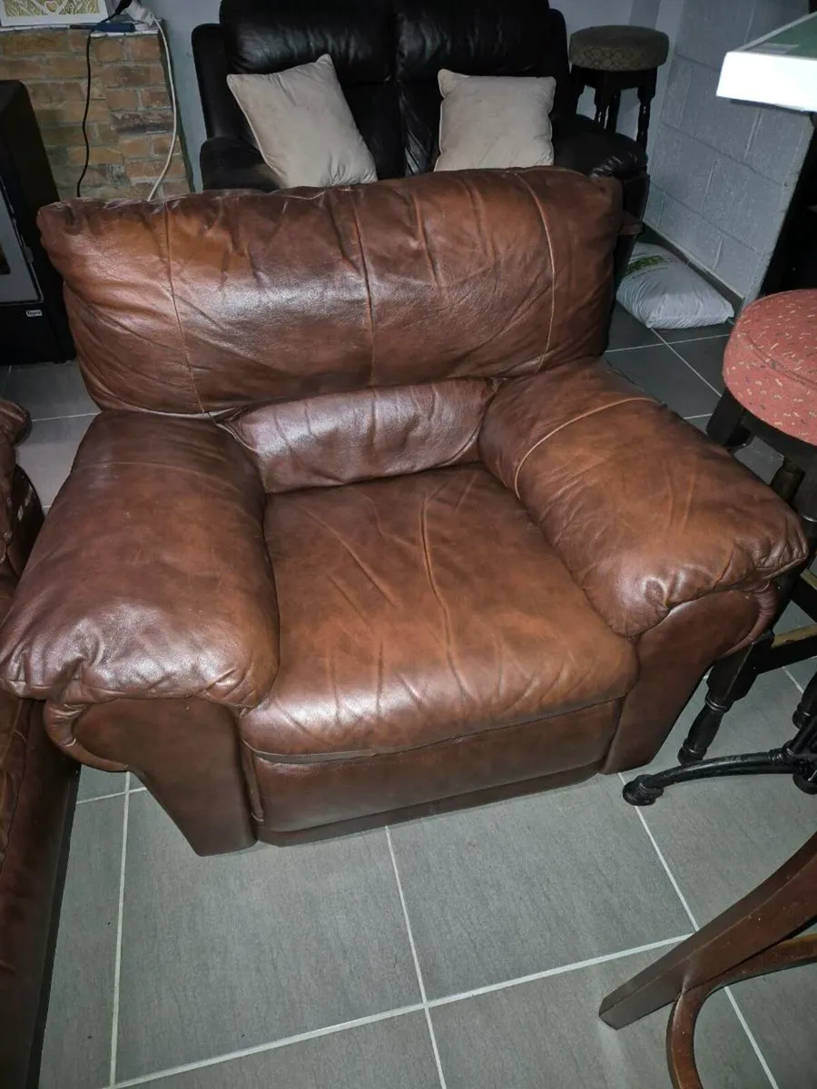 Sitting room suite - Image 2