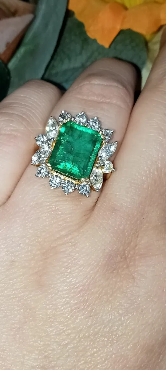 Beautiful Emerald Ring - Image 3