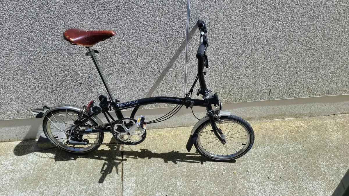 Brompton Folding Bike, 6 Spd Hi-Spec Model As New - Image 2