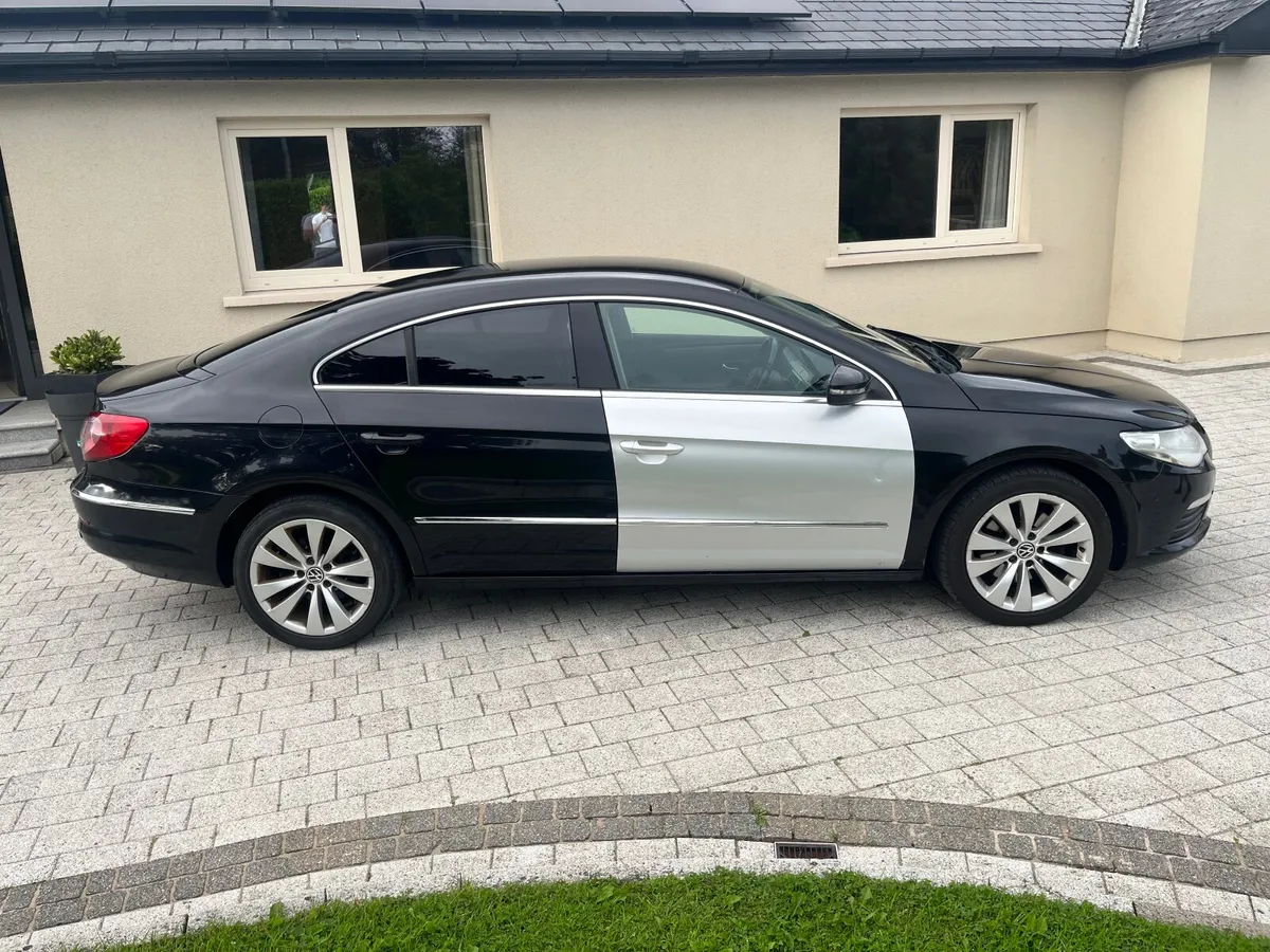2009 Passat CC 2.0 L Diesel - Image 2