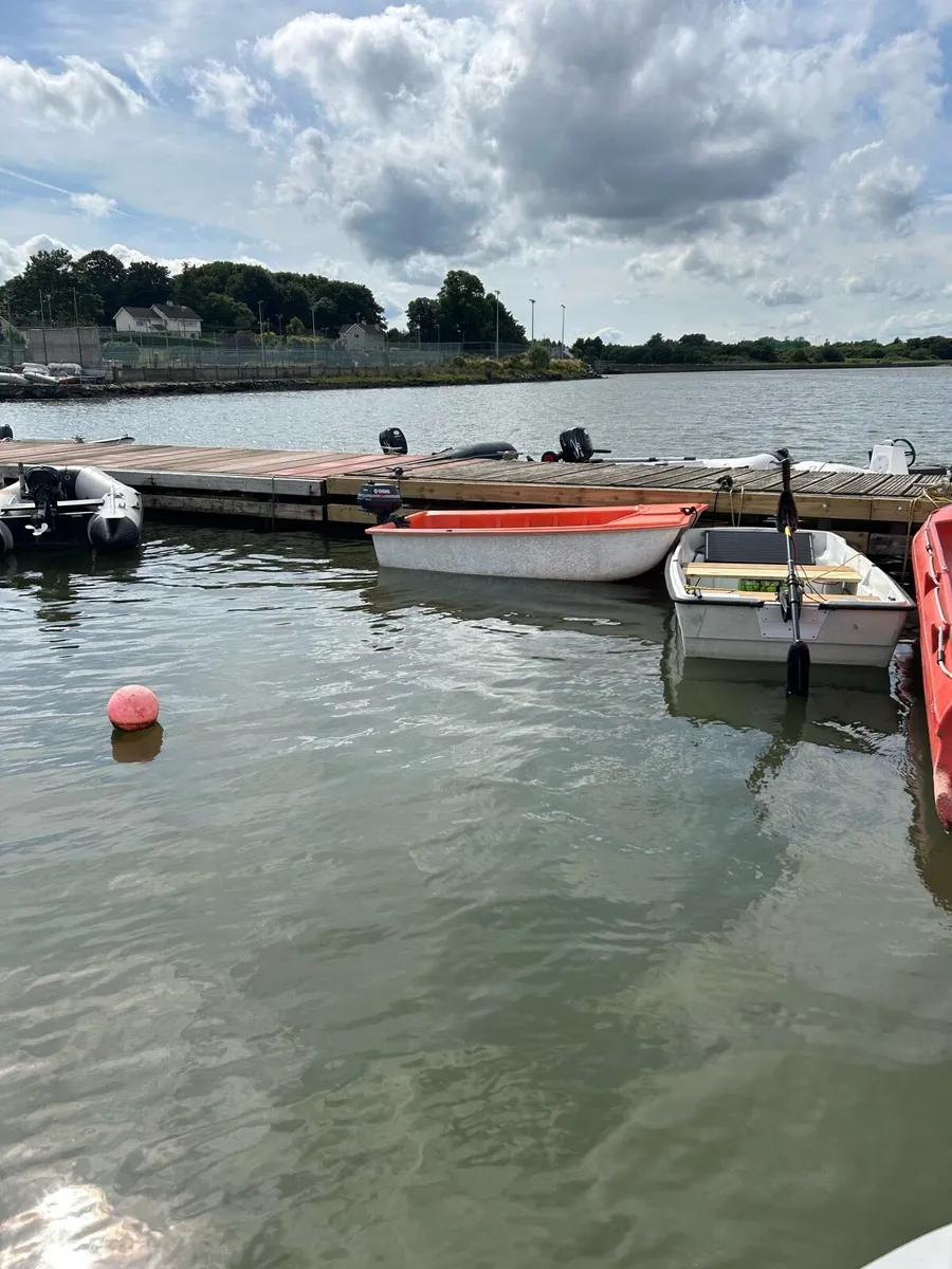 8 ft punt plastic 2hp Honda - Image 4