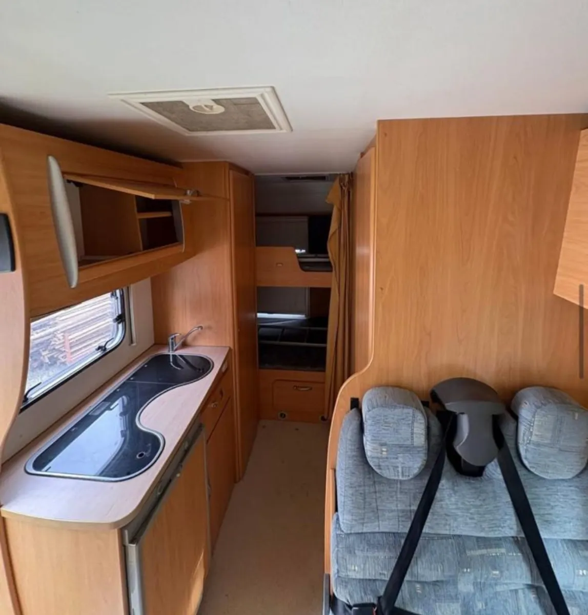 MOTORHOME 6 BERTH  FORD TRANSIT  CHAUSSON - Image 3