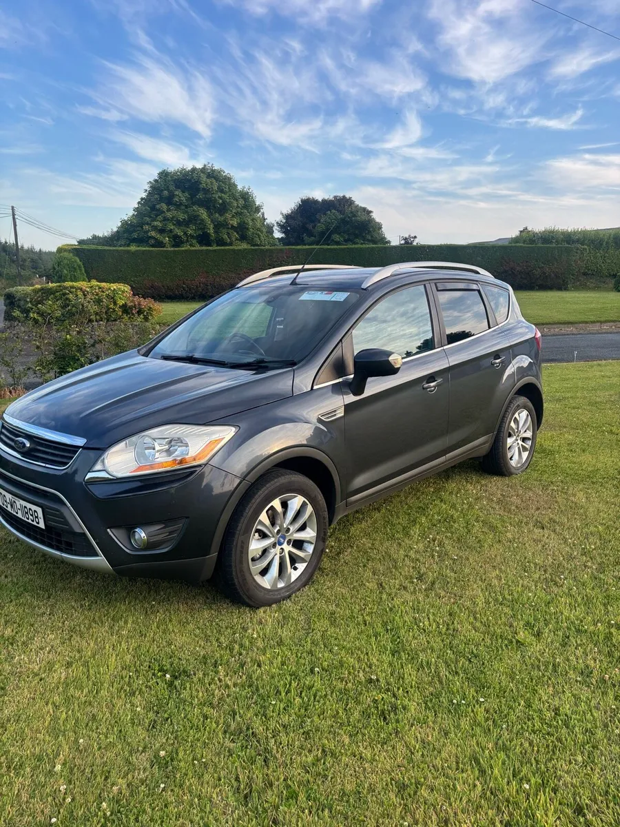 Ford kuga  AWD - Image 1