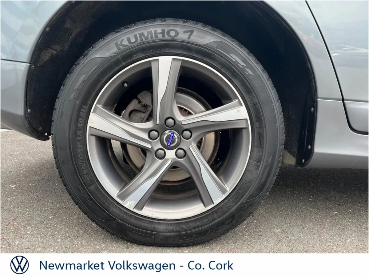 Volvo XC60 R Design D4 (190bhp) 6 Speed - Image 2